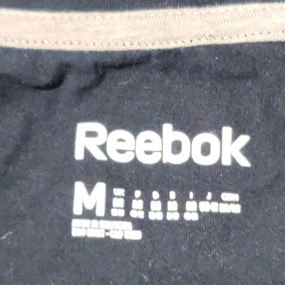 Reebok Women's Short Sleeves Embellished Top T-Shirt Size M - Picture 8 of 9